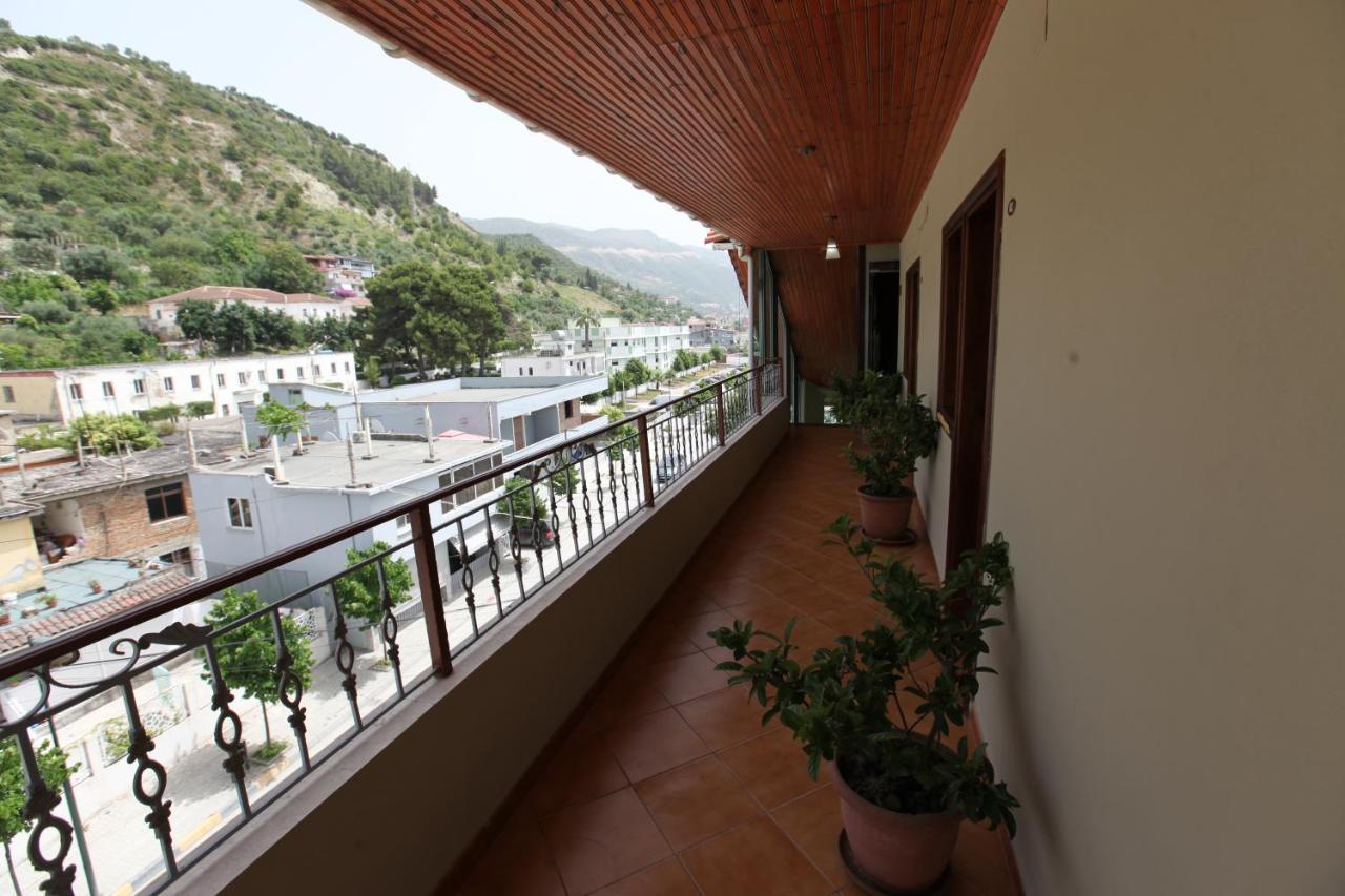 Hc Hotel & Suites Vlorë Exterior foto