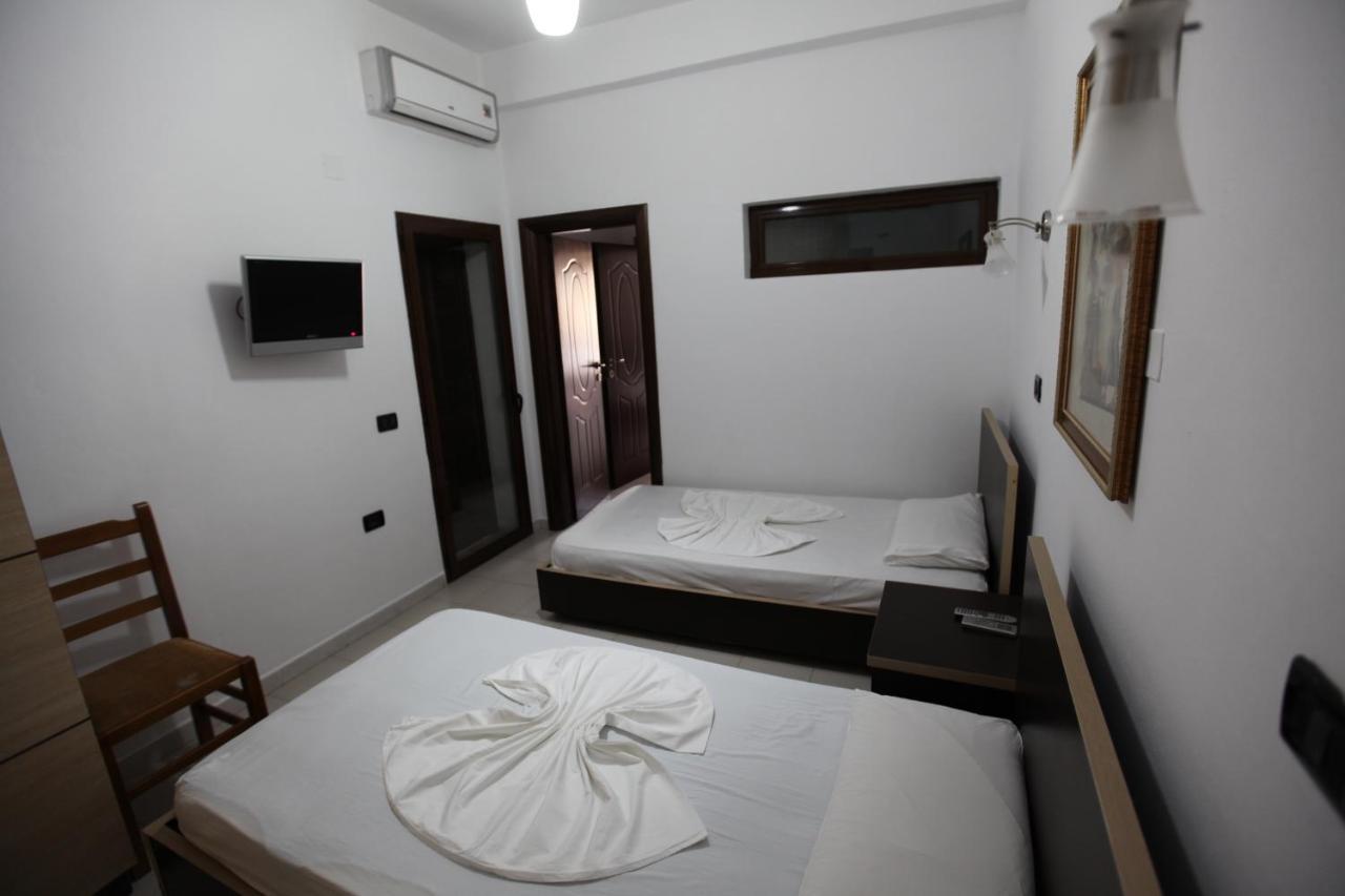Hc Hotel & Suites Vlorë Exterior foto