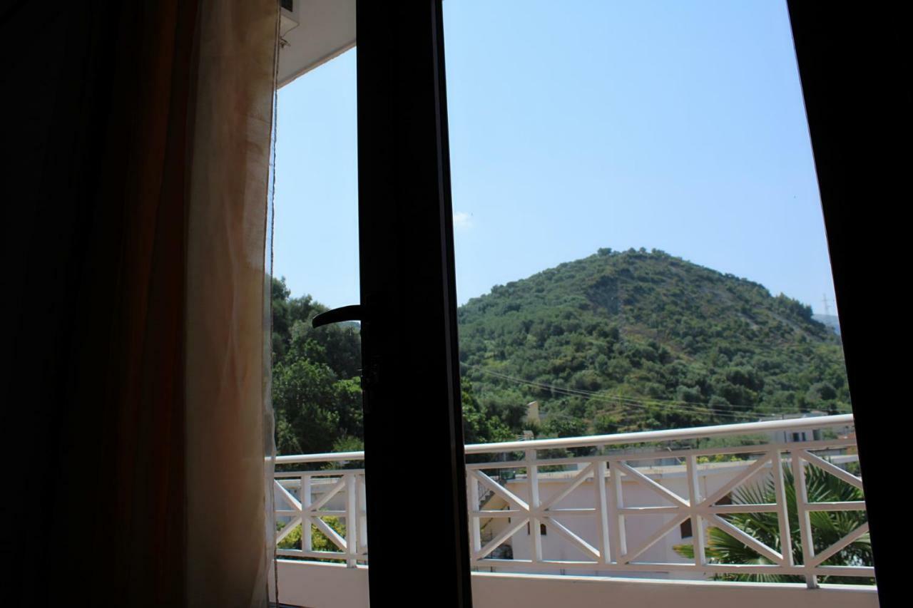 Hc Hotel & Suites Vlorë Exterior foto